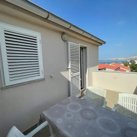 Apartment Petros Pag *