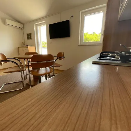 Apartment Petros Pag