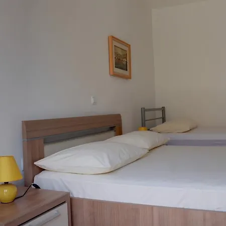 Petros Pag * Pag Town