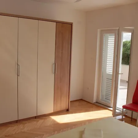 Petros Pag Apartment Pag Town