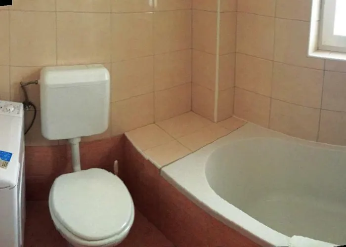 Petros Pag * Pag Town