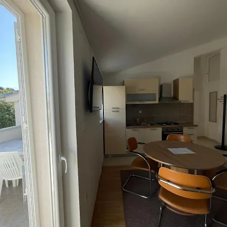 Apartment Petros Pag *