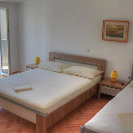 Apartment Petros Pag