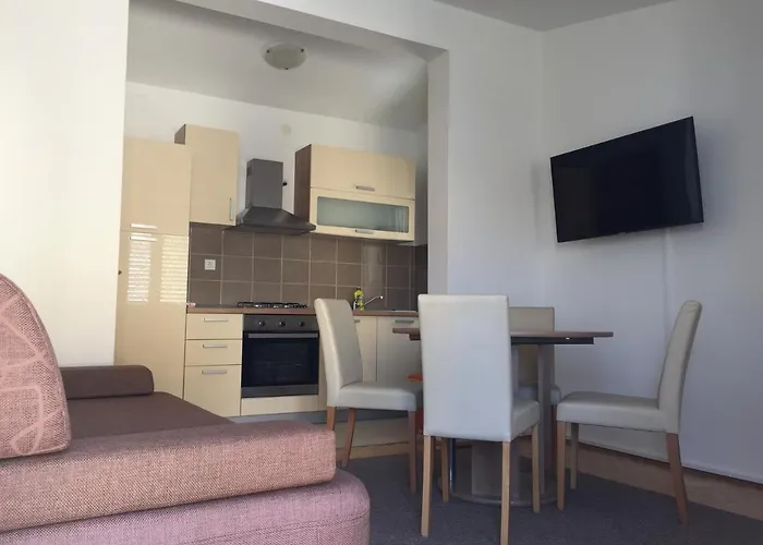 Petros Pag * Pag Town